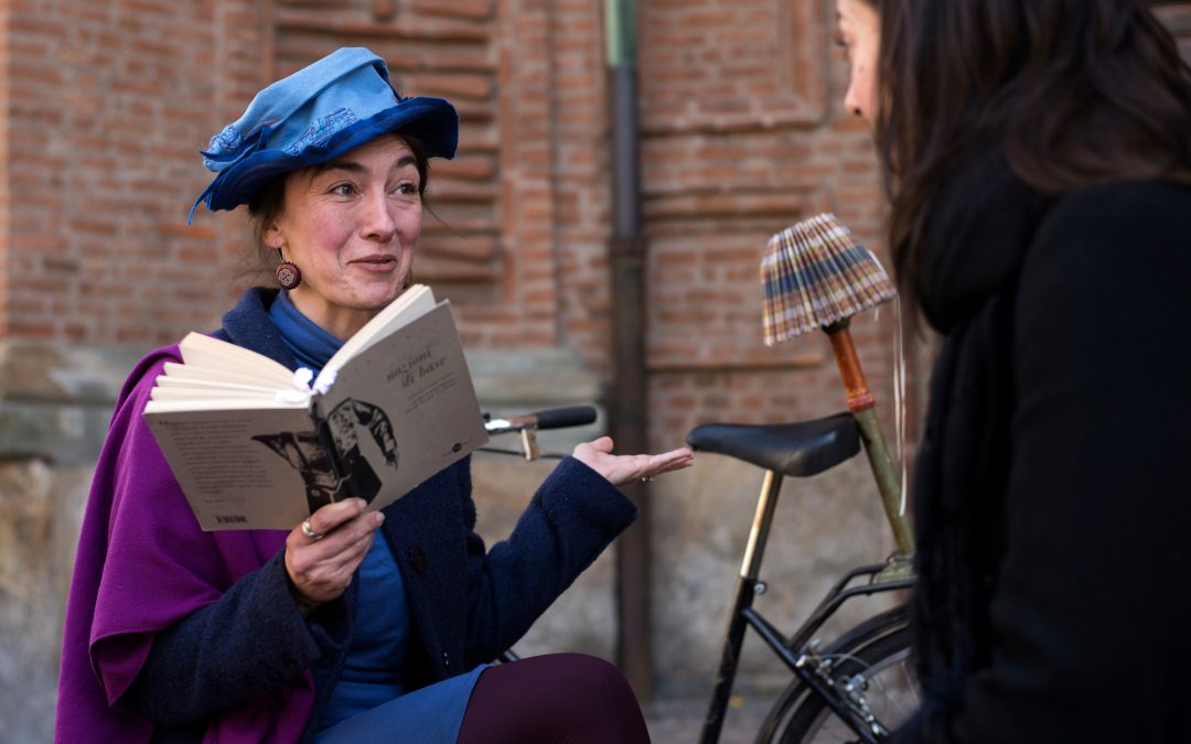 Salone del Libro: Chiara Trevisan, la lettrice vis-à-vis, allo stand di Miraggi